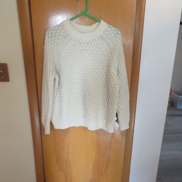 H&M Bubble Knit Textured Crewneck Off White Sweater - Picture 2 of 6